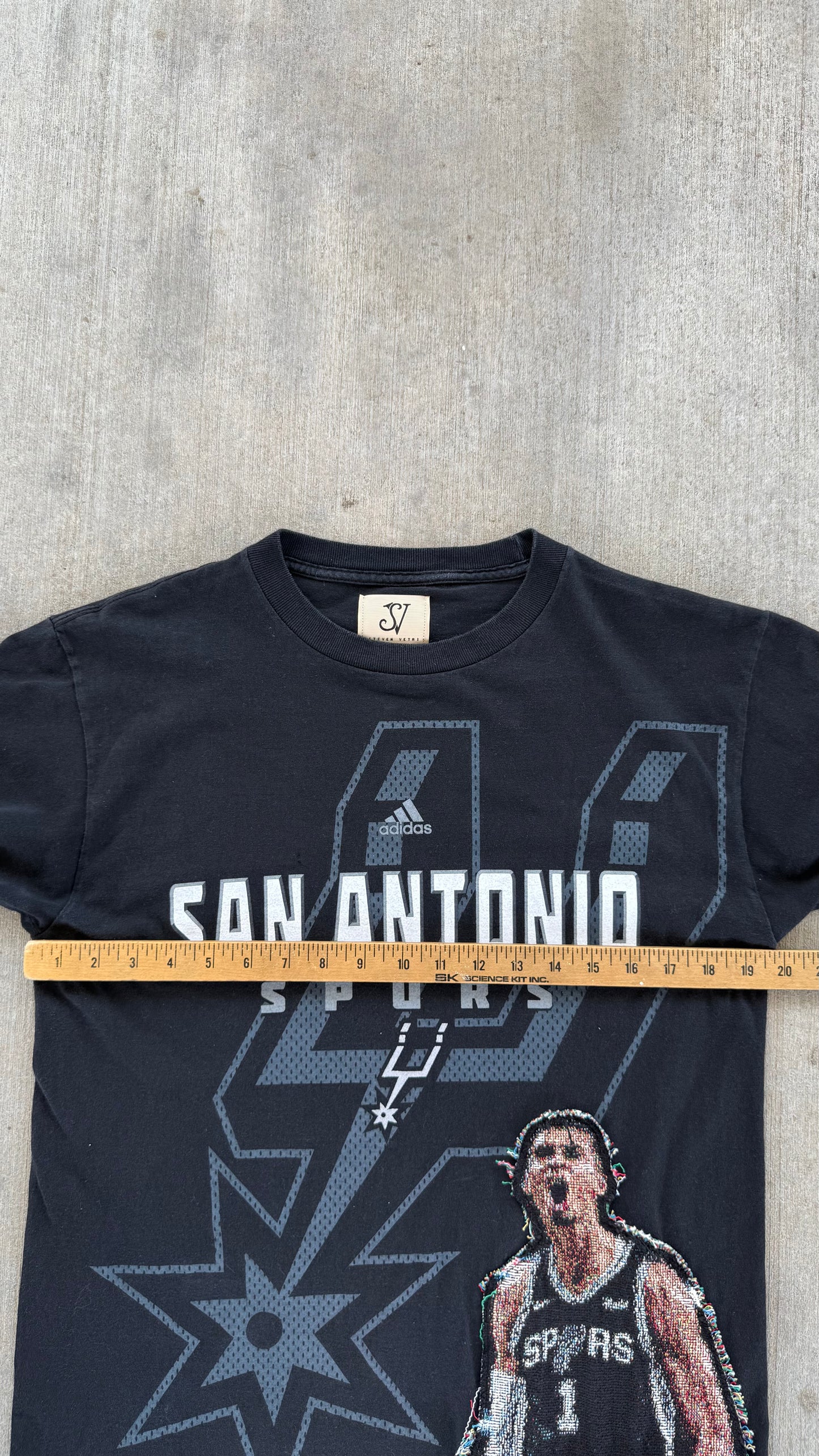 wemby spurs tee 🎬
